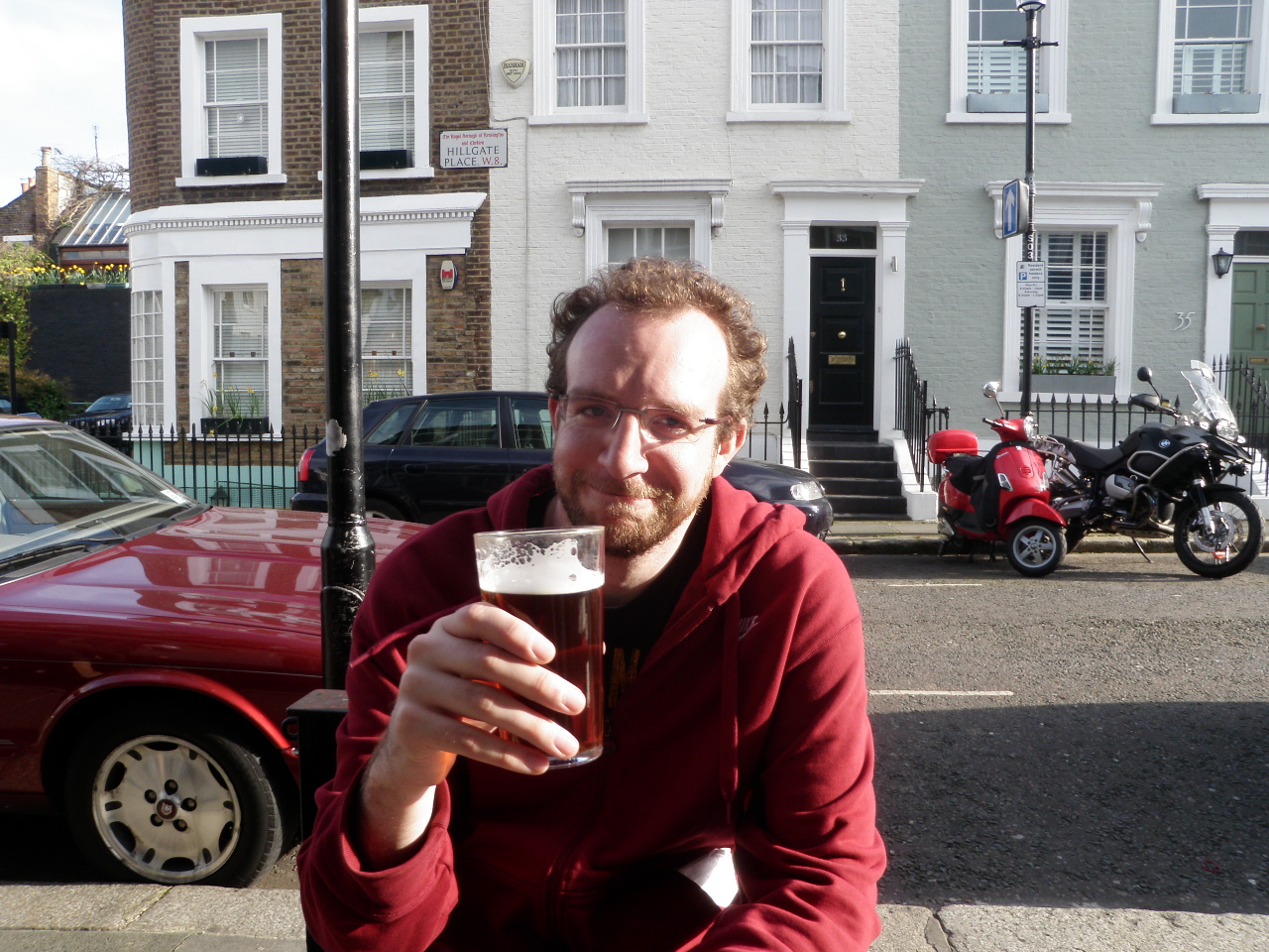 Jachin Having a Beer on Notting Hill